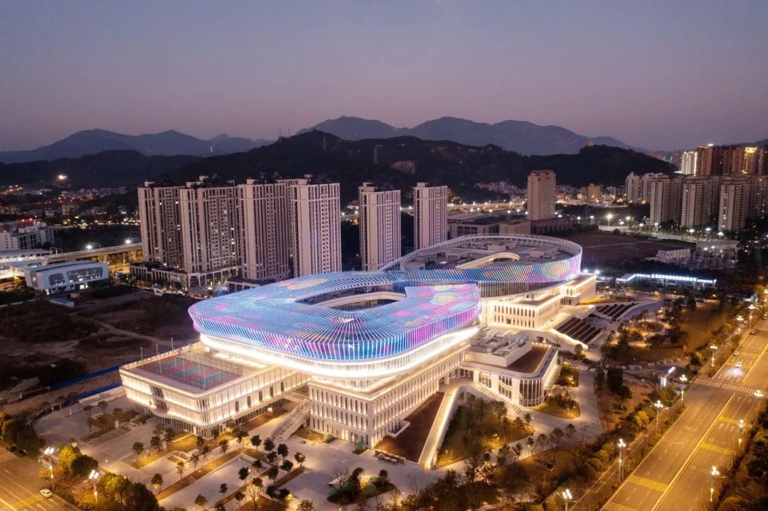 臺風暴雨都不怕？揭秘福州新地標建筑的照明科技