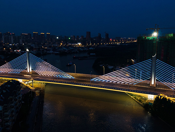 湖州南北大聯(lián)動，長湖申大橋“亮”新裝